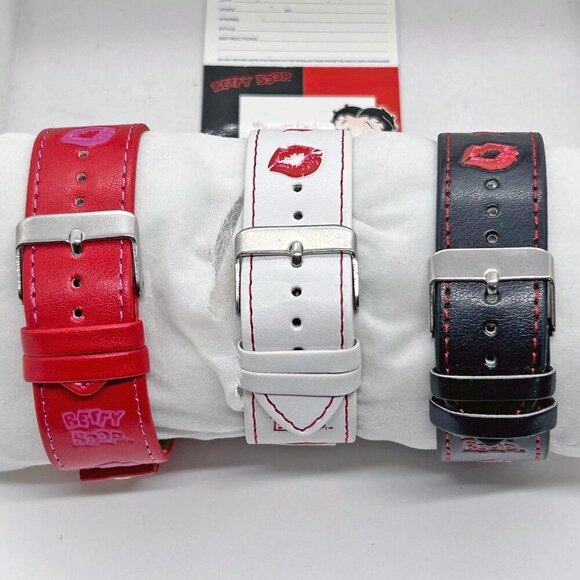 Betty Boop Watch set with 3 leather bands, New in Box - NEW BATTERY - Picture 3 of 7